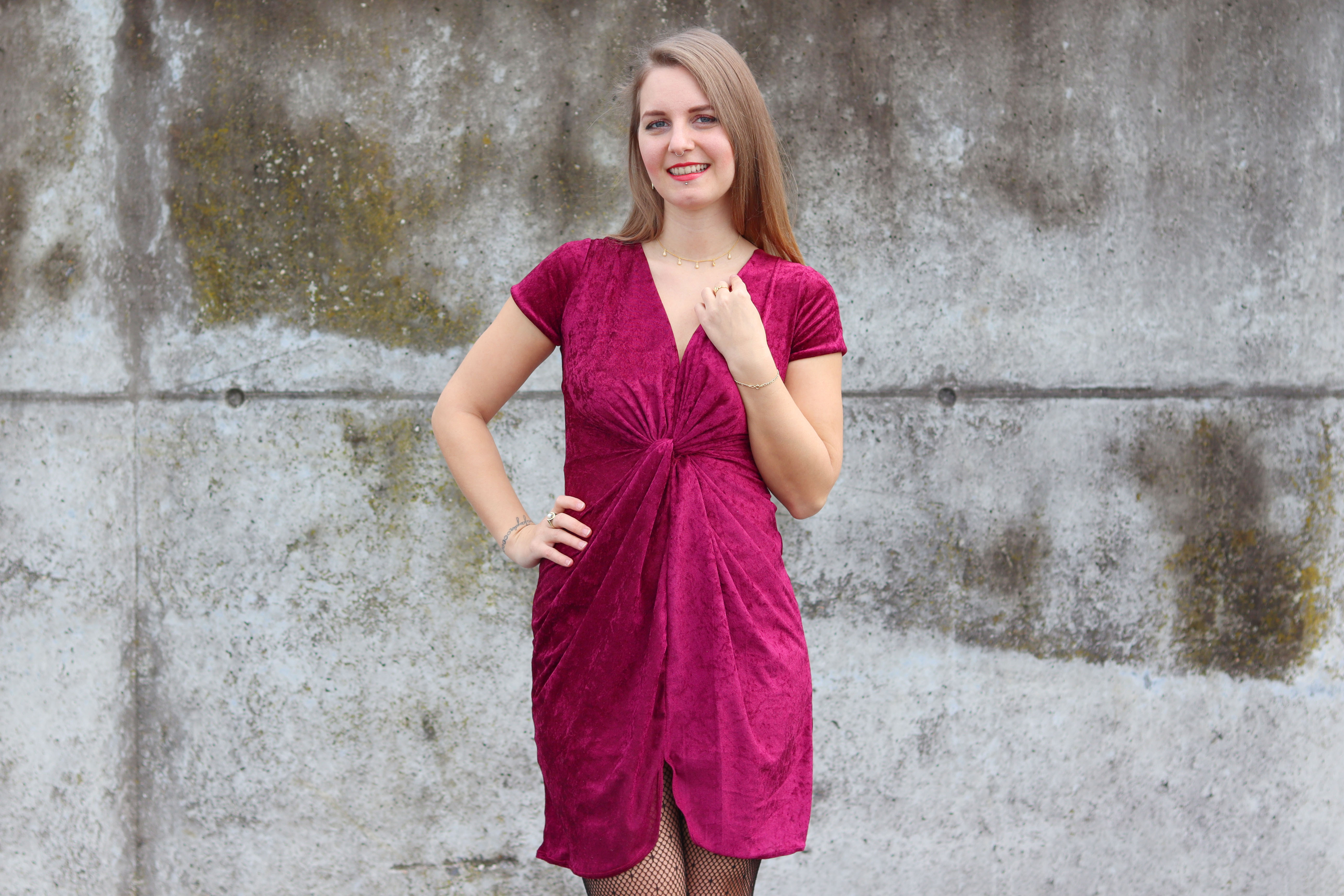 Stretch 2024 velvet dress